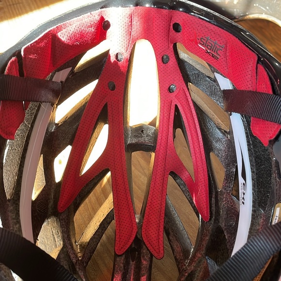 Louis Garneau cycling helmet size large - Picture 5 of 10